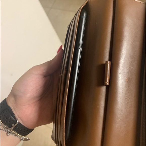 louis vuitton crossbody wallet - Picture 6 of 6